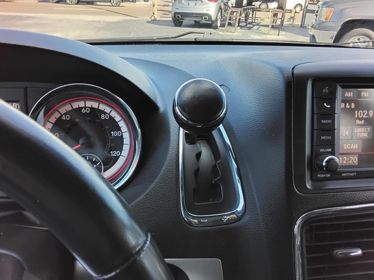 2017 White /Black Dodge Grand Caravan GT (2C4RDGEG0HR) with an 3.6L V6 DOHC 24V engine, 6A transmission, located at 6112 N Florida Avenue, Tampa, FL, 33604, (888) 521-5131, 27.954929, -82.459534 - 499$ down plus tax & tag. - Photo#13