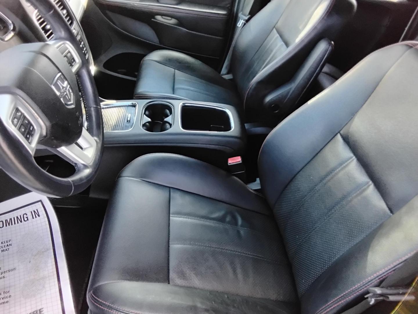 2017 White /Black Dodge Grand Caravan GT (2C4RDGEG0HR) with an 3.6L V6 DOHC 24V engine, 6A transmission, located at 6112 N Florida Avenue, Tampa, FL, 33604, (888) 521-5131, 27.954929, -82.459534 - 499$ down plus tax & tag. - Photo#12