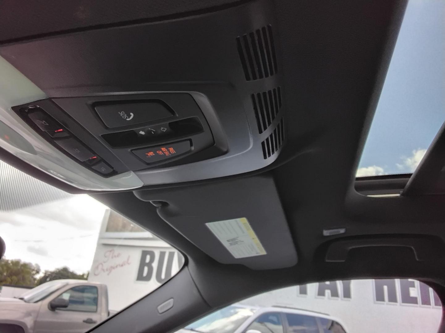 2017 BLACK /Black BMW X1 xDrive28i (WBXHT3C37H5) with an 2.0L L4 DOHC 16V engine, 8A transmission, located at 6112 N Florida Avenue, Tampa, FL, 33604, (888) 521-5131, 27.954929, -82.459534 - 499$ down plus tax & tag. - Photo#18
