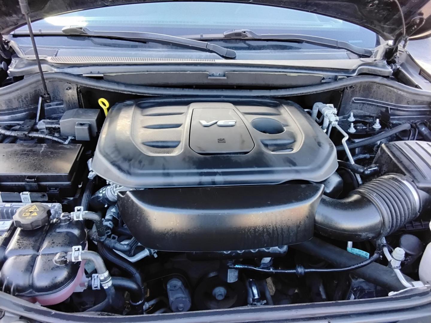 2019 BLACK /Grey Jeep Grand Cherokee Laredo 2WD (1C4RJEAG4KC) with an 3.6L V6 DOHC 24V engine, 8A transmission, located at 6112 N Florida Avenue, Tampa, FL, 33604, (888) 521-5131, 27.954929, -82.459534 - 499$ down plus tax & tag. - Photo#20