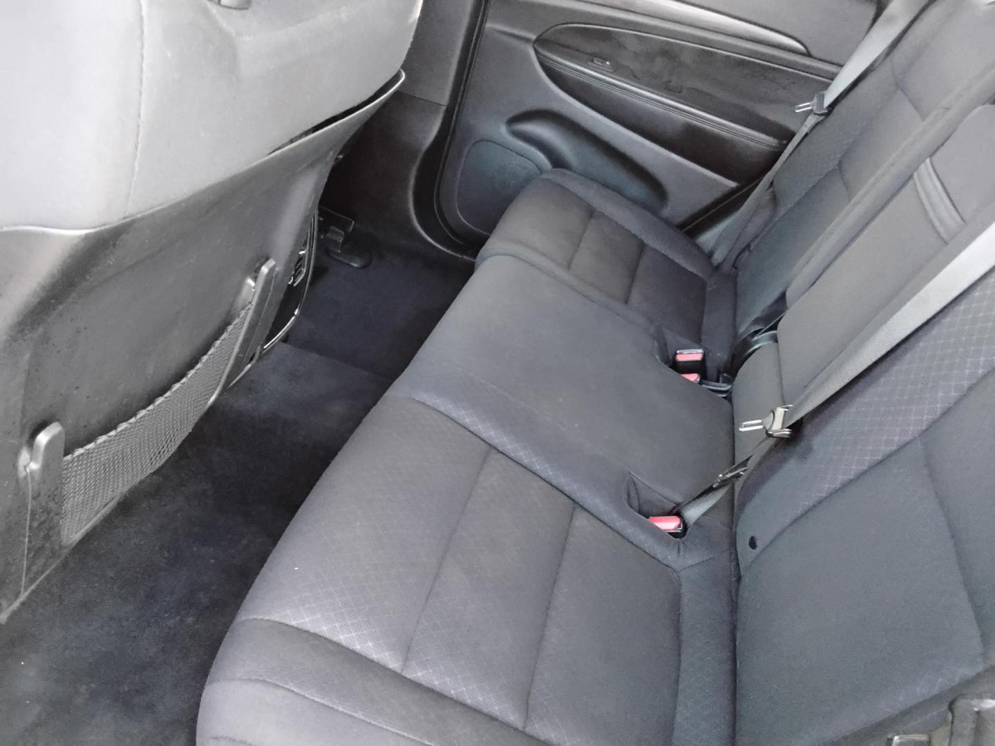 2019 BLACK /Grey Jeep Grand Cherokee Laredo 2WD (1C4RJEAG4KC) with an 3.6L V6 DOHC 24V engine, 8A transmission, located at 6112 N Florida Avenue, Tampa, FL, 33604, (888) 521-5131, 27.954929, -82.459534 - 499$ down plus tax & tag. - Photo#12