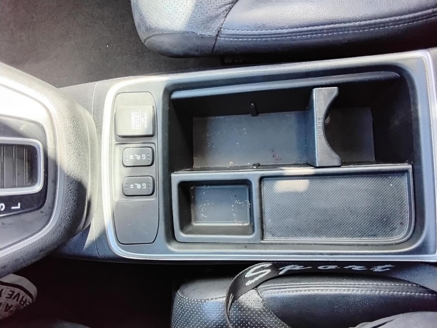 2015 White /Beige Honda CR-V EX-L AWD w/RES (5J6RM4H9XFL) with an 2.4L L4 DOHC 16V engine, Continuously Variable Transmission transmission, located at 6112 N Florida Avenue, Tampa, FL, 33604, (888) 521-5131, 27.954929, -82.459534 - 499$ down plus tax & tag. - Photo#14