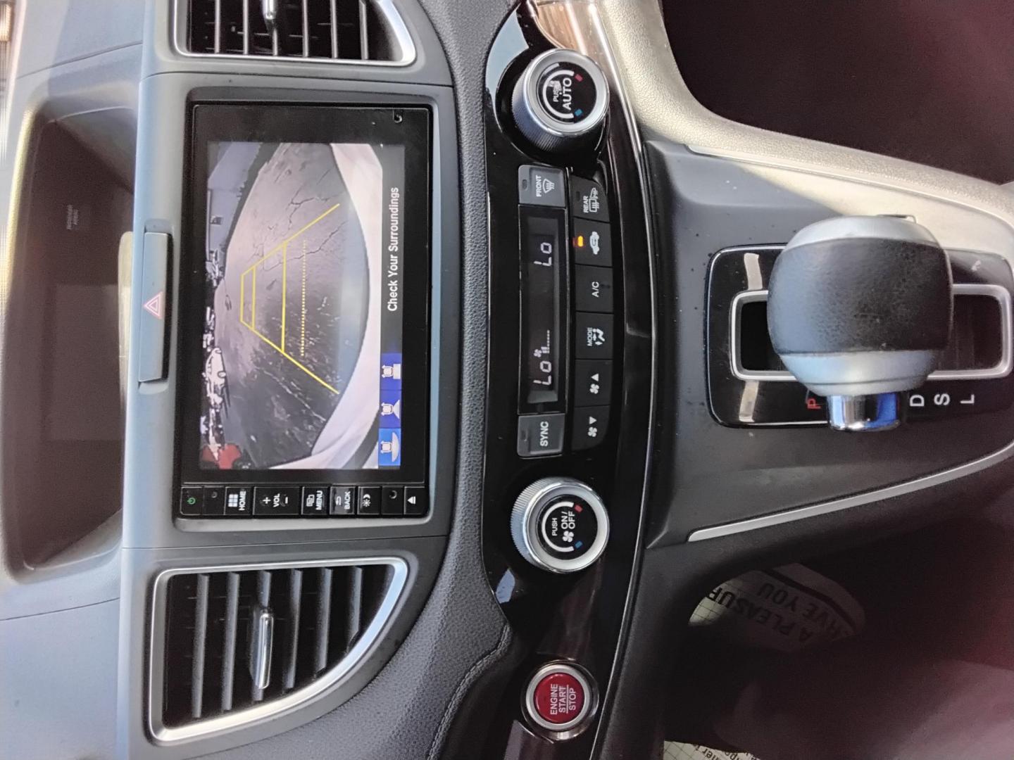 2015 White /Beige Honda CR-V EX-L AWD w/RES (5J6RM4H9XFL) with an 2.4L L4 DOHC 16V engine, Continuously Variable Transmission transmission, located at 6112 N Florida Avenue, Tampa, FL, 33604, (888) 521-5131, 27.954929, -82.459534 - 499$ down plus tax & tag. - Photo#15