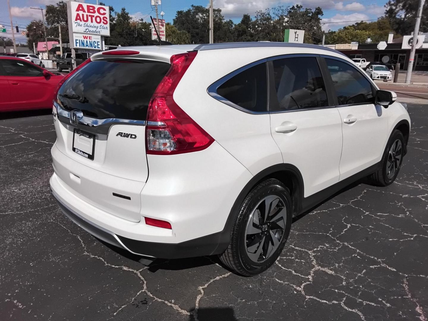 2015 White /Beige Honda CR-V EX-L AWD w/RES (5J6RM4H9XFL) with an 2.4L L4 DOHC 16V engine, Continuously Variable Transmission transmission, located at 6112 N Florida Avenue, Tampa, FL, 33604, (888) 521-5131, 27.954929, -82.459534 - 499$ down plus tax & tag. - Photo#7
