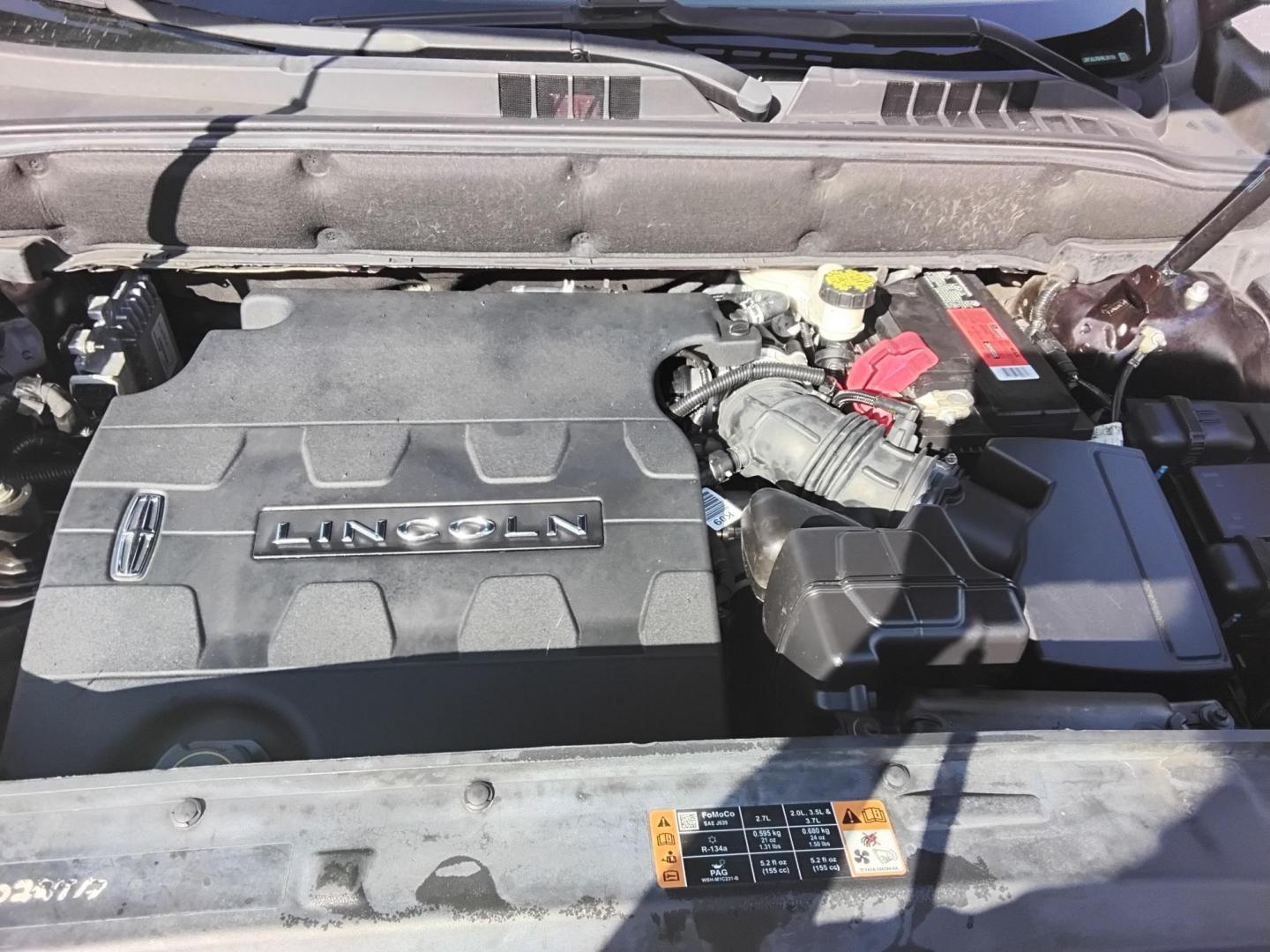 2017 RED LT /Beige Lincoln MKX Reserve (2LMPJ6LR8HB) with an 3.7L V6 DOHC 24V engine, 6A transmission, located at 6112 N Florida Avenue, Tampa, FL, 33604, (888) 521-5131, 27.954929, -82.459534 - 499$ DOWN PLUS TAX & TAG. - Photo#22