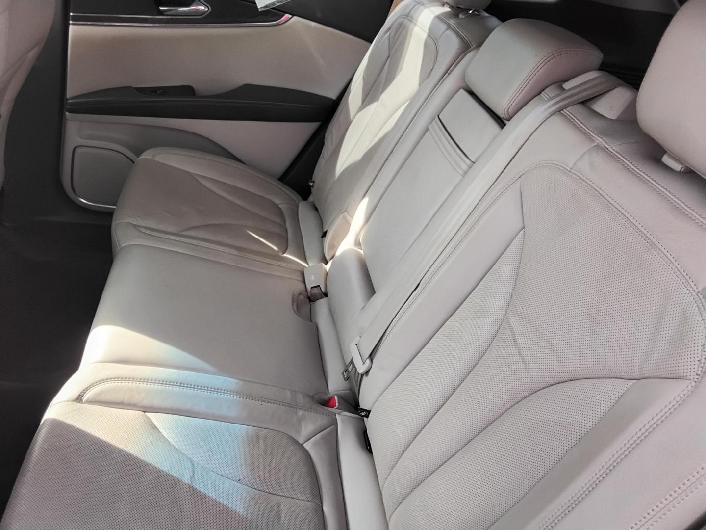 2017 RED LT /Beige Lincoln MKX Reserve (2LMPJ6LR8HB) with an 3.7L V6 DOHC 24V engine, 6A transmission, located at 6112 N Florida Avenue, Tampa, FL, 33604, (888) 521-5131, 27.954929, -82.459534 - 499$ DOWN PLUS TAX & TAG. - Photo#16