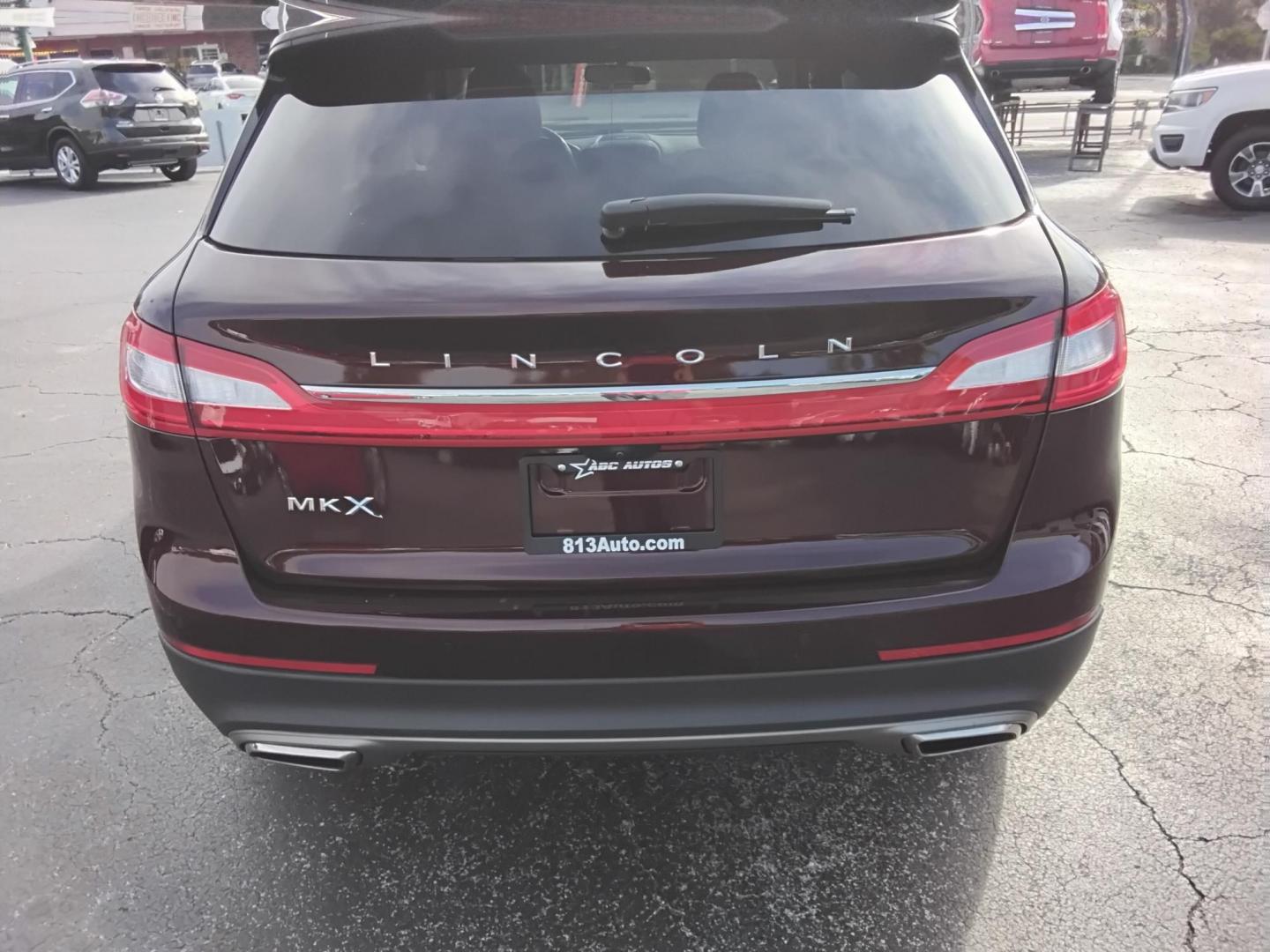 2017 RED LT /Beige Lincoln MKX Reserve (2LMPJ6LR8HB) with an 3.7L V6 DOHC 24V engine, 6A transmission, located at 6112 N Florida Avenue, Tampa, FL, 33604, (888) 521-5131, 27.954929, -82.459534 - 499$ DOWN PLUS TAX & TAG. - Photo#9