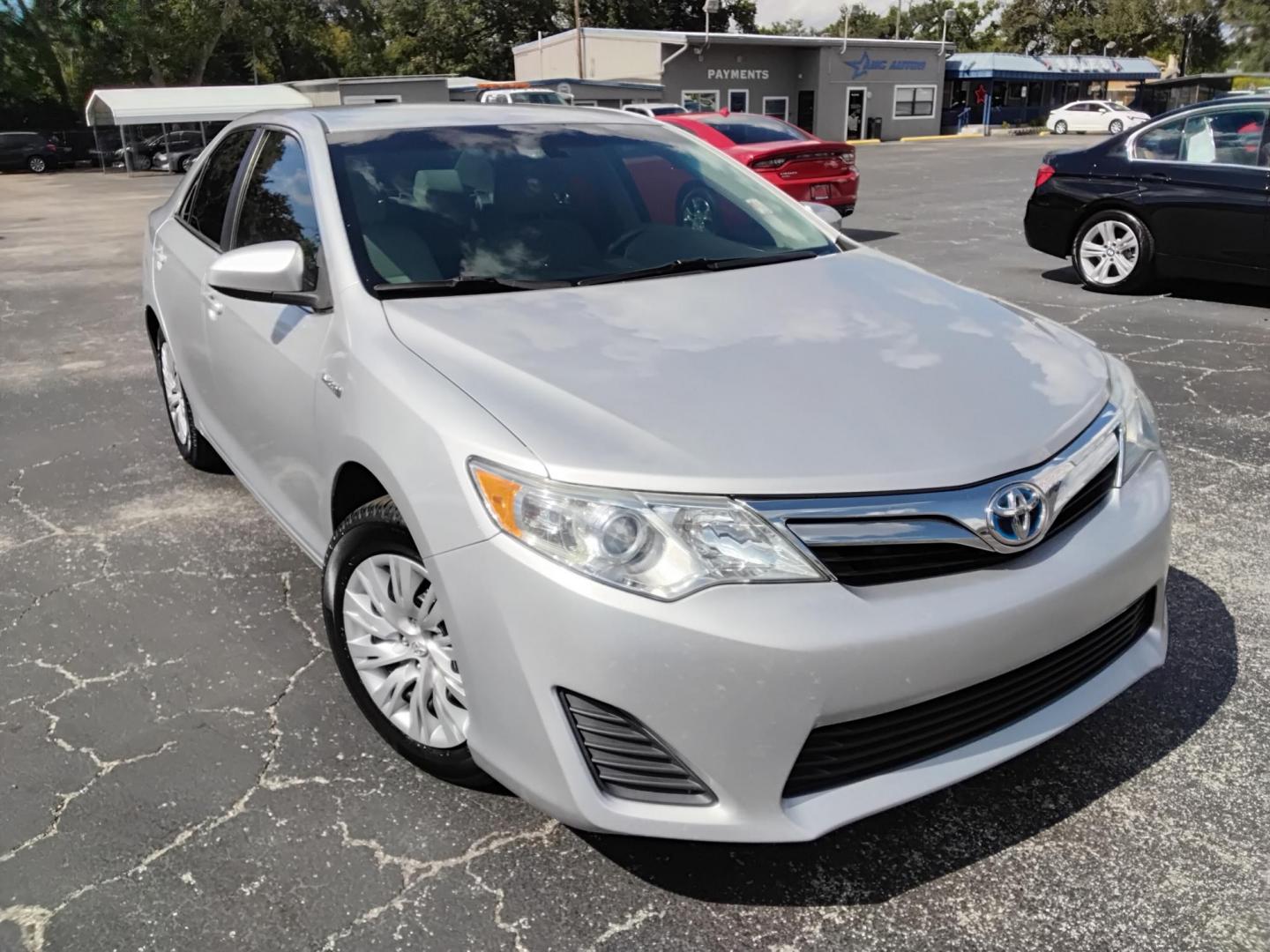 2012 GRAY /Grey Toyota Camry Hybrid LE (4T1BD1FK9CU) with an 2.5L L4 DOHC 16V HYBRID engine, Continuously Variable Transmission transmission, located at 6112 N Florida Avenue, Tampa, FL, 33604, (888) 521-5131, 27.954929, -82.459534 - 499$ DOWN PLUS TAX & TAG. - Photo#2
