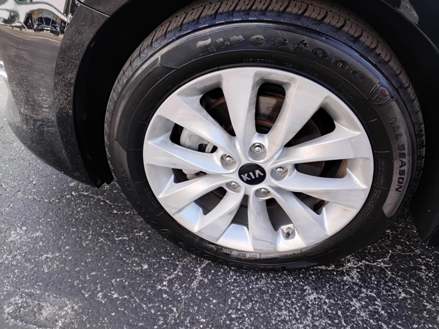 2018 BLACK /Grey Kia Optima LX (5XXGT4L35JG) with an 2.4L L4 DOHC 16V engine, 6A transmission, located at 6112 N Florida Avenue, Tampa, FL, 33604, (888) 521-5131, 27.954929, -82.459534 - 499$ DOWN PLUS TAX & TAG. - Photo#14