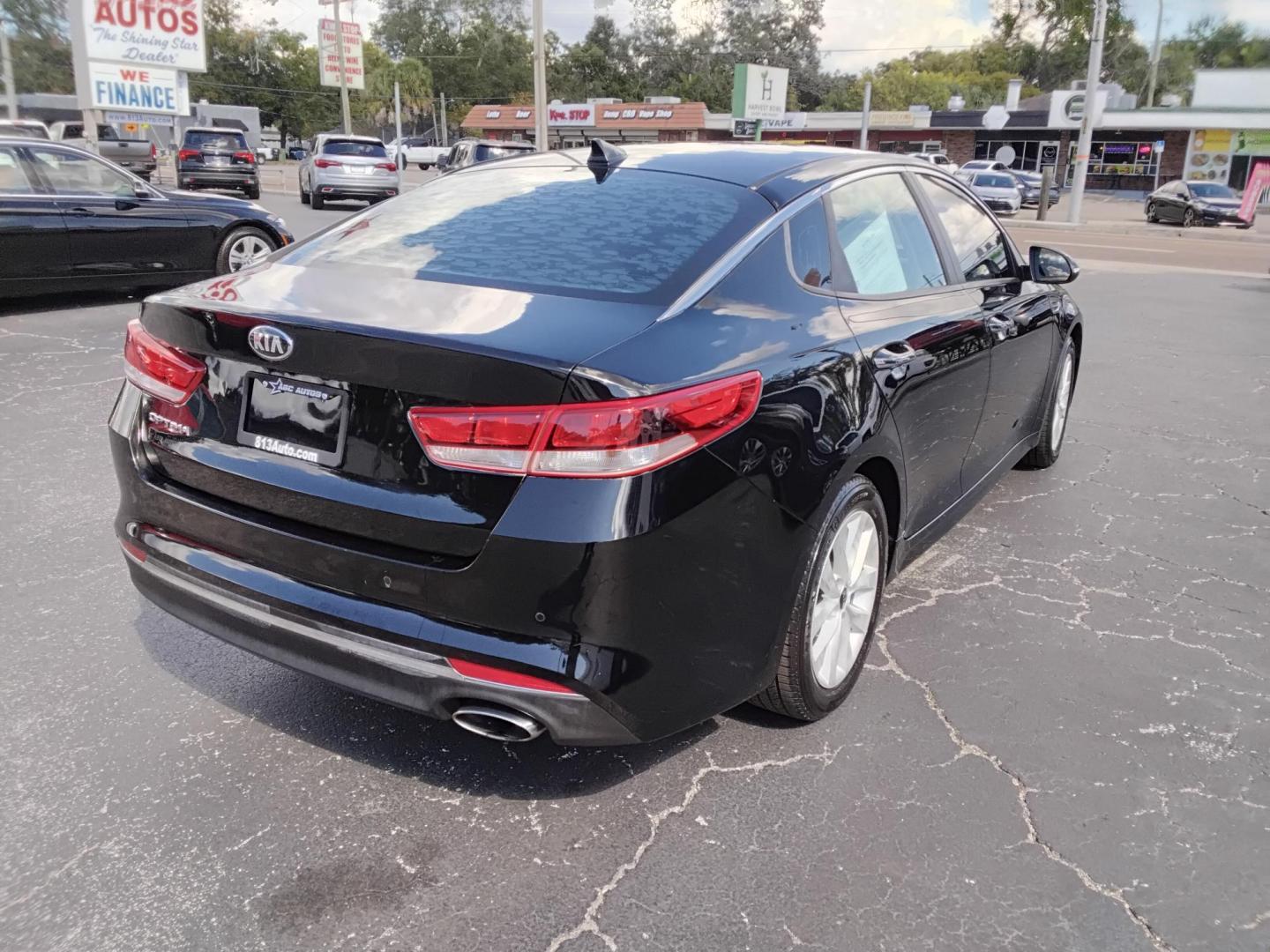 2018 BLACK /Grey Kia Optima LX (5XXGT4L35JG) with an 2.4L L4 DOHC 16V engine, 6A transmission, located at 6112 N Florida Avenue, Tampa, FL, 33604, (888) 521-5131, 27.954929, -82.459534 - 499$ DOWN PLUS TAX & TAG. - Photo#5