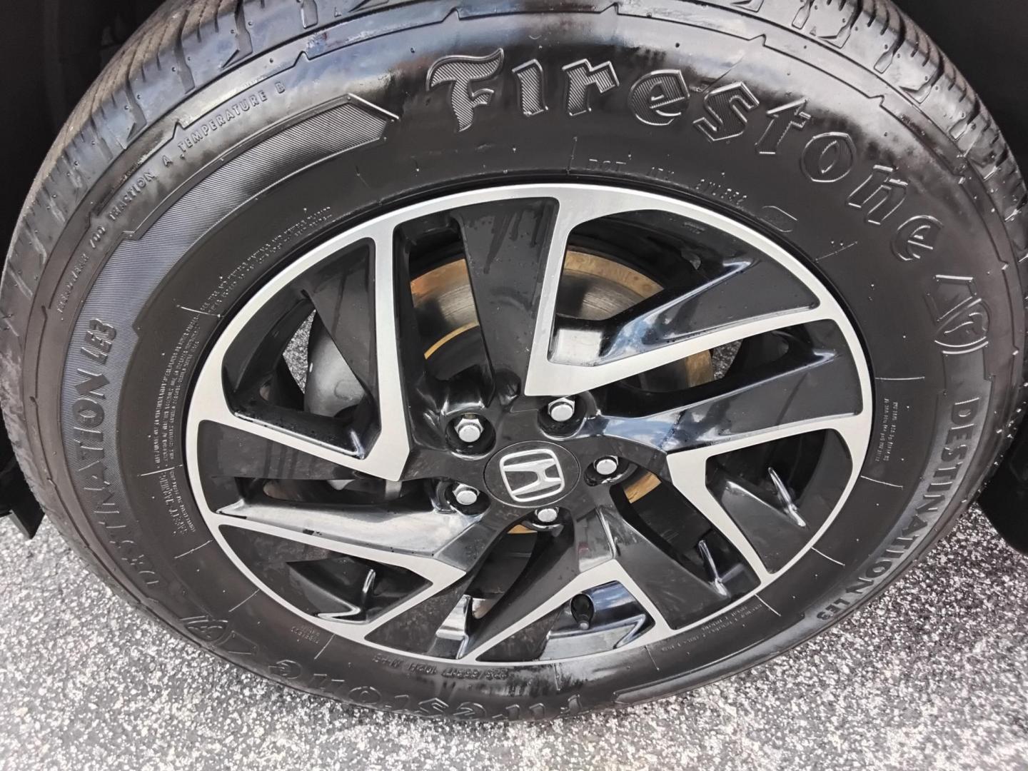 2016 GRAY /Beige Honda CR-V SE 2WD (2HKRM3H45GH) with an 2.4L L4 DOHC 16V engine, CVT transmission, located at 6112 N Florida Avenue, Tampa, FL, 33604, (888) 521-5131, 27.954929, -82.459534 - 499$ down plus tax & tag. - Photo#23