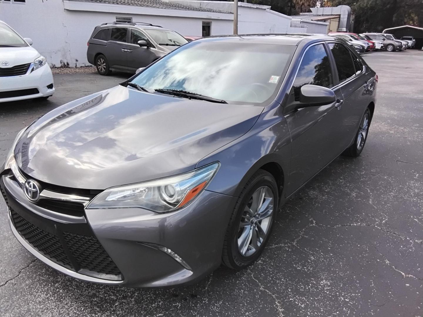 2017 /Black Toyota Camry SE (4T1BF1FK5HU) with an 2.5L L4 DOHC 16V engine, 6A transmission, located at 6112 N Florida Avenue, Tampa, FL, 33604, (888) 521-5131, 27.954929, -82.459534 - 499$ down plus tax & tag. - Photo#2