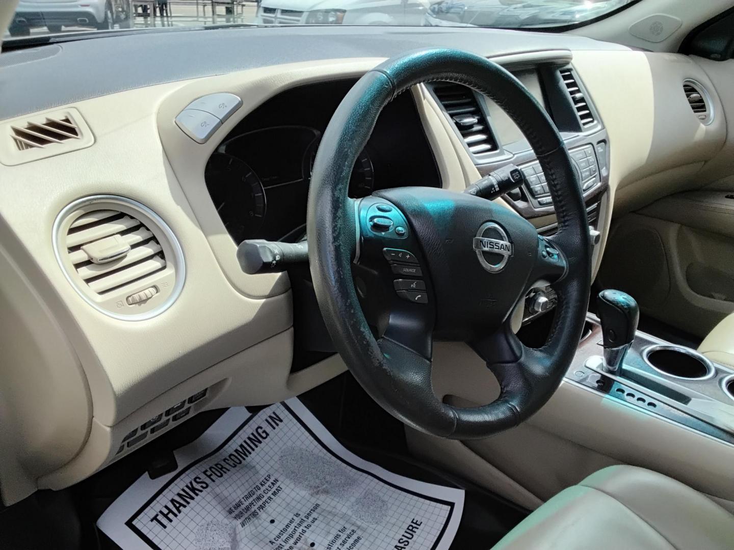 2016 BROWN /Beige Nissan Pathfinder S 2WD (5N1AR2MN9GC) with an 3.5L V6 DOHC 24V engine, CVT transmission, located at 6112 N Florida Avenue, Tampa, FL, 33604, (888) 521-5131, 27.954929, -82.459534 - 499$ down plus tax & tag. - Photo#8