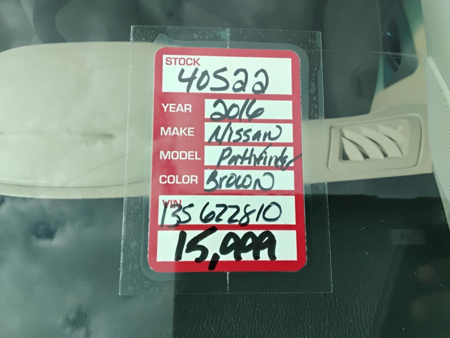 2016 BROWN /Beige Nissan Pathfinder S 2WD (5N1AR2MN9GC) with an 3.5L V6 DOHC 24V engine, CVT transmission, located at 6112 N Florida Avenue, Tampa, FL, 33604, (888) 521-5131, 27.954929, -82.459534 - 499$ down plus tax & tag. - Photo#17