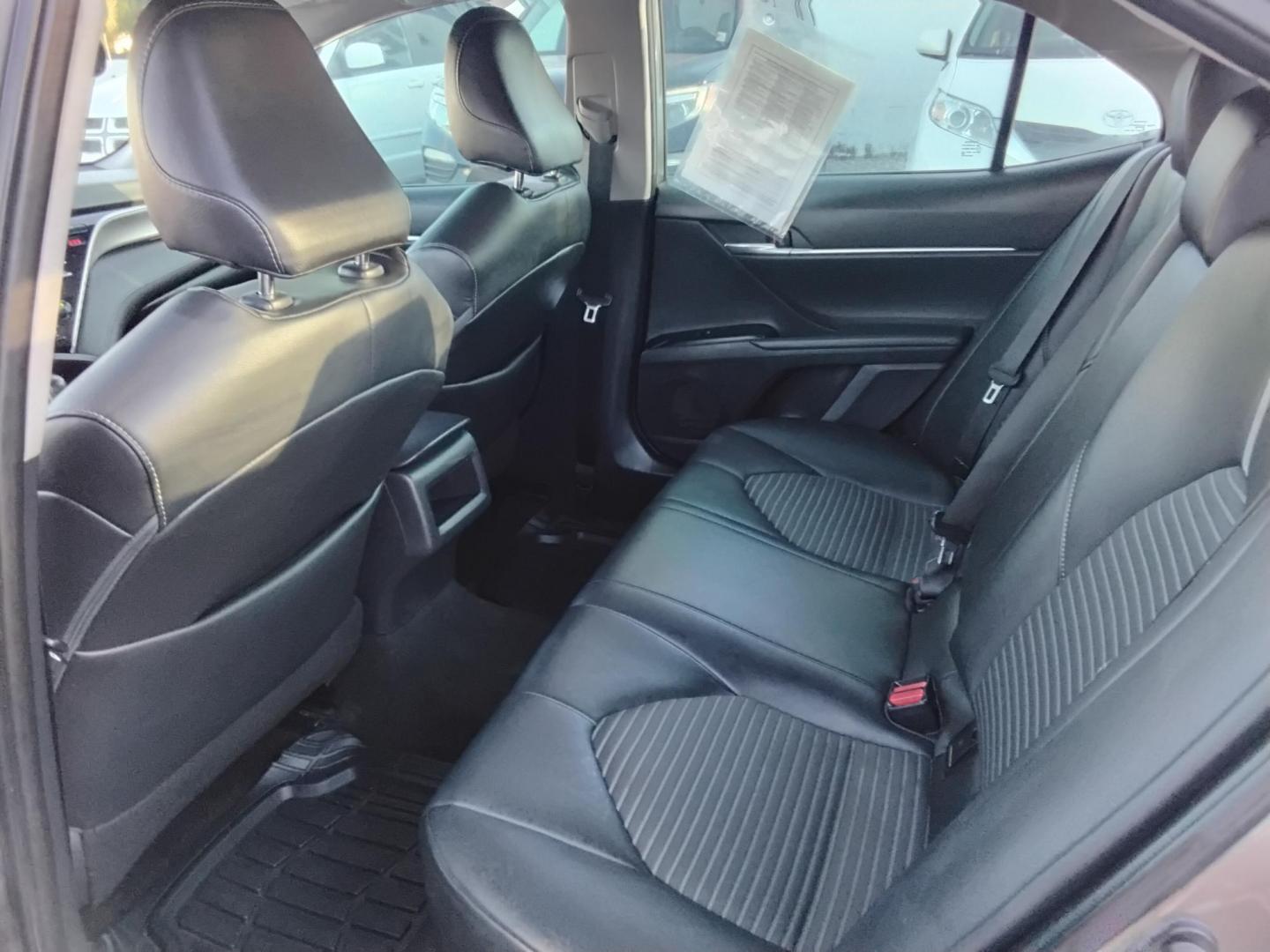 2018 GRAY /Grey Toyota Camry LE (4T1B11HKXJU) with an 2.5L L4 DOHC 16V engine, 8A transmission, located at 6112 N Florida Avenue, Tampa, FL, 33604, (888) 521-5131, 27.954929, -82.459534 - 499$ down plus tax & tag. - Photo#11