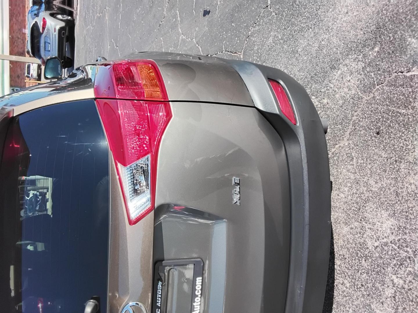 2013 GRAY /Grey Toyota RAV4 XLE FWD (2T3WFREV3DW) with an 2.5L L4 DOHC 16V engine, 6-Speed Automatic transmission, located at 6112 N Florida Avenue, Tampa, FL, 33604, (888) 521-5131, 27.954929, -82.459534 - 499$ DOWN PLUS TAX & TAG. - Photo#8