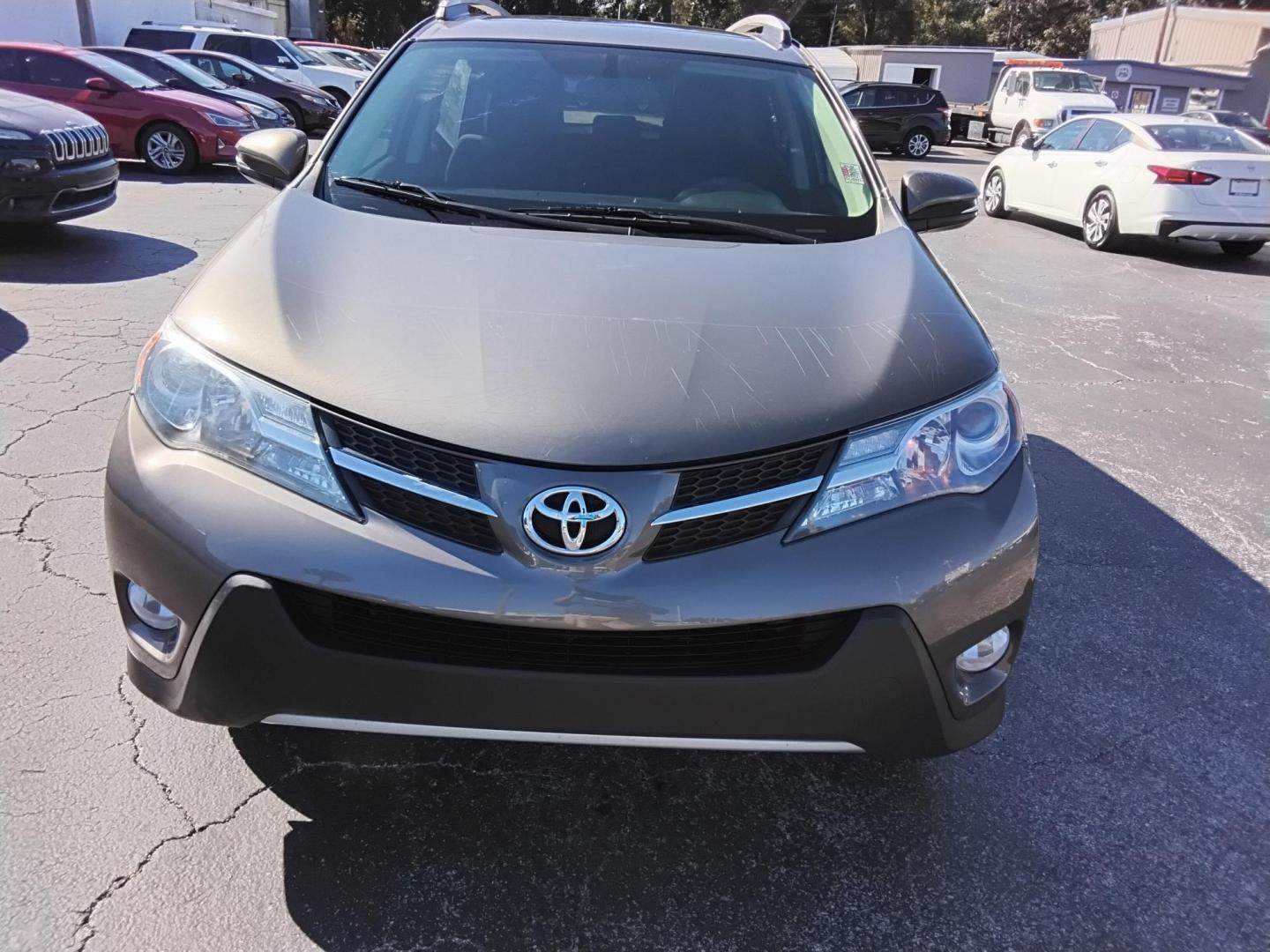 2013 GRAY /Grey Toyota RAV4 XLE FWD (2T3WFREV3DW) with an 2.5L L4 DOHC 16V engine, 6-Speed Automatic transmission, located at 6112 N Florida Avenue, Tampa, FL, 33604, (888) 521-5131, 27.954929, -82.459534 - 499$ DOWN PLUS TAX & TAG. - Photo#6