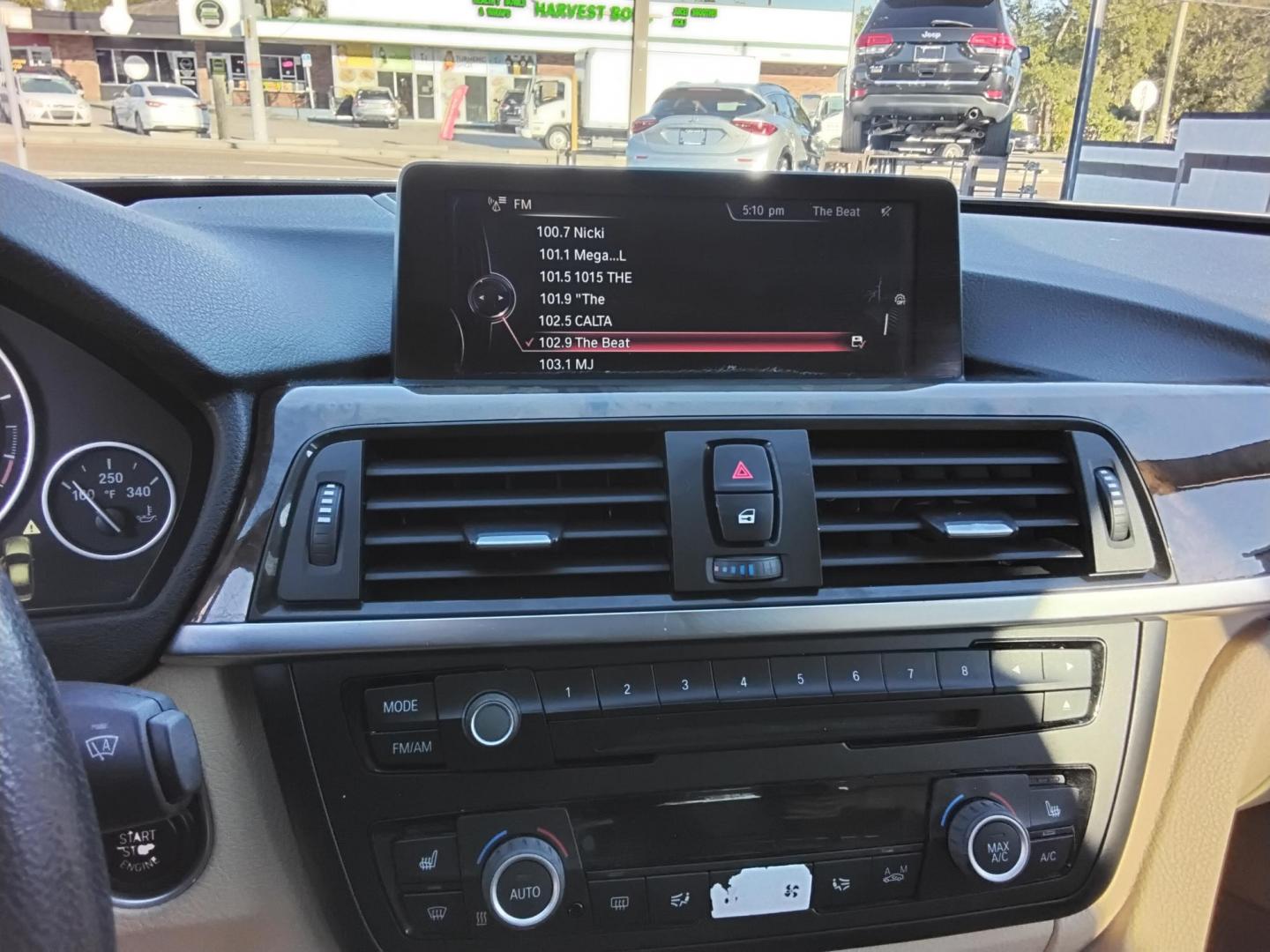 2014 GRAY /Beige BMW 3-Series 328i Sedan (WBA3A5C57EJ) with an 2.0L L4 DOHC 16V engine, located at 6112 N Florida Avenue, Tampa, FL, 33604, (888) 521-5131, 27.954929, -82.459534 - 499$ DOWN PLUS TAX & TAG. - Photo#13