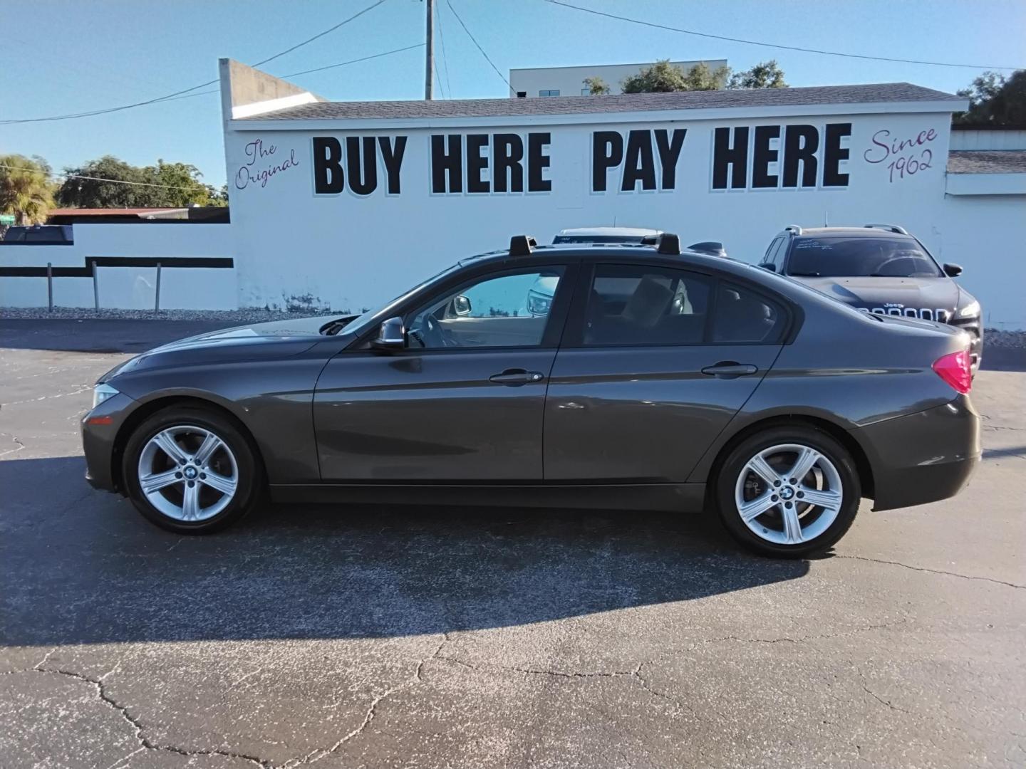 2014 GRAY /Beige BMW 3-Series 328i Sedan (WBA3A5C57EJ) with an 2.0L L4 DOHC 16V engine, located at 6112 N Florida Avenue, Tampa, FL, 33604, (888) 521-5131, 27.954929, -82.459534 - 499$ DOWN PLUS TAX & TAG. - Photo#0