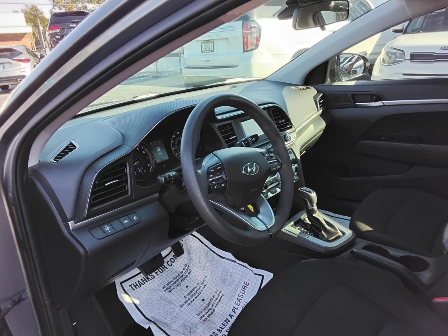 2020 GRAY /Grey Hyundai Elantra SE 6AT (5NPD74LF8LH) with an 1.8L L4 DOHC 16V engine, 6A transmission, located at 6112 N Florida Avenue, Tampa, FL, 33604, (888) 521-5131, 27.954929, -82.459534 - 499$ DOWN PLUS TAX & TAG. - Photo#7