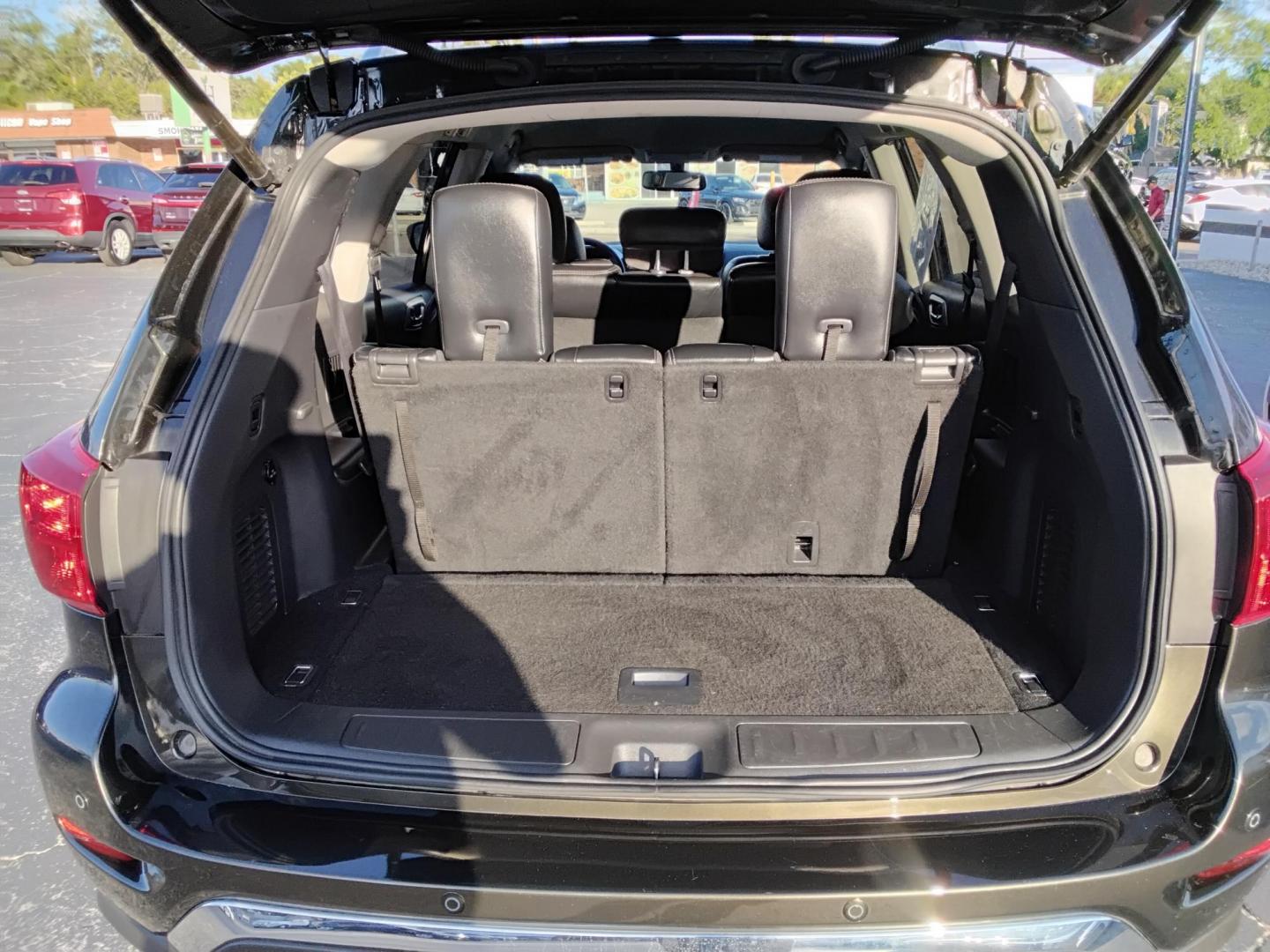 2017 GREEN /Black Nissan Pathfinder Platinum 2WD (5N1DR2MN9HC) with an 3.5L V6 DOHC 24V engine, CVT transmission, located at 6112 N Florida Avenue, Tampa, FL, 33604, (888) 521-5131, 27.954929, -82.459534 - 499$ DOWN PLUS TAX & TAG. - Photo#7