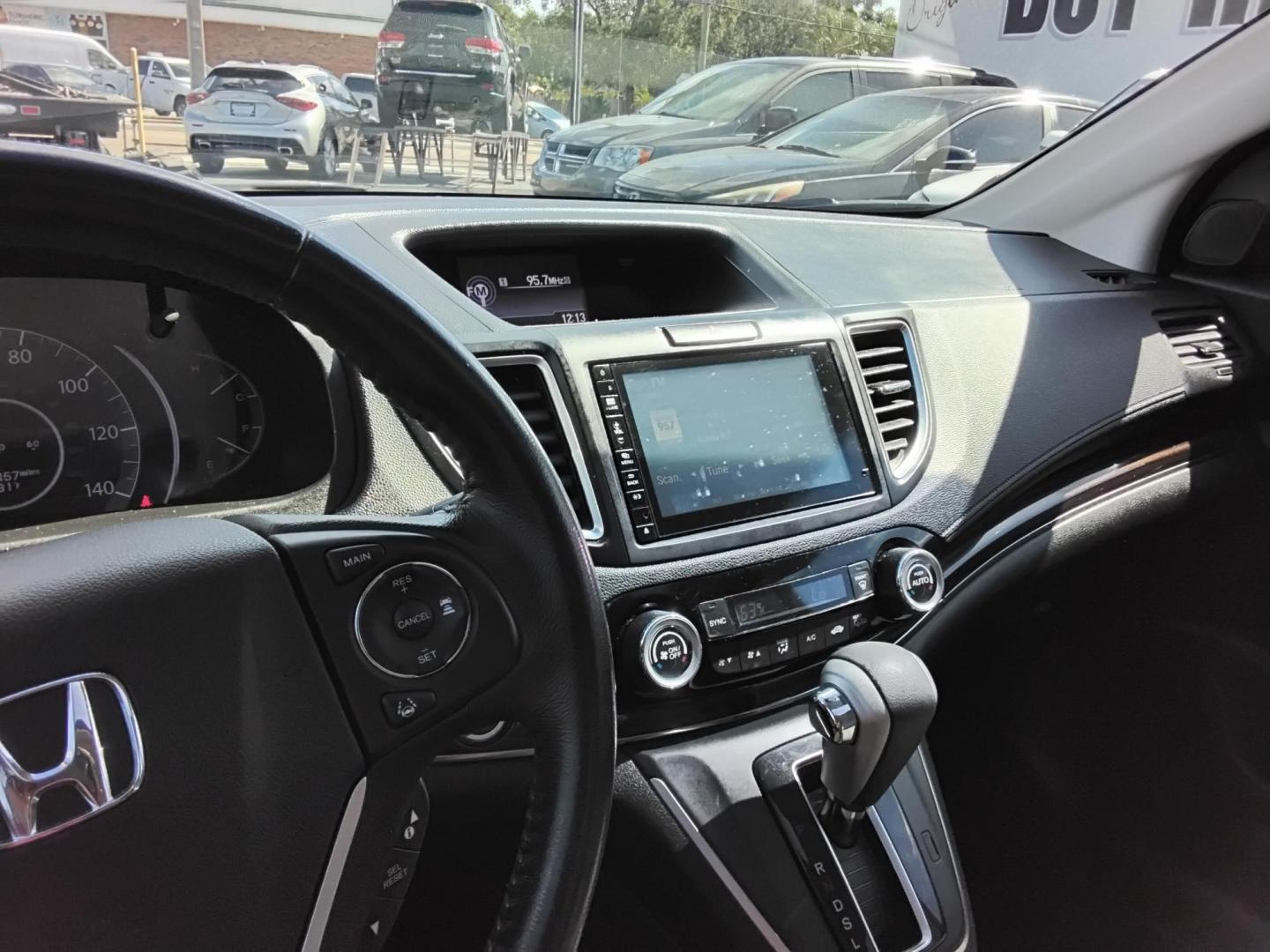 2015 SILVER /Beige Honda CR-V EX-L 2WD (5J6RM3H92FL) with an 2.4L L4 DOHC 16V engine, Continuously Variable Transmission transmission, located at 6112 N Florida Avenue, Tampa, FL, 33604, (888) 521-5131, 27.954929, -82.459534 - 499$ DOWN PLUS TAX & TAG. - Photo#8