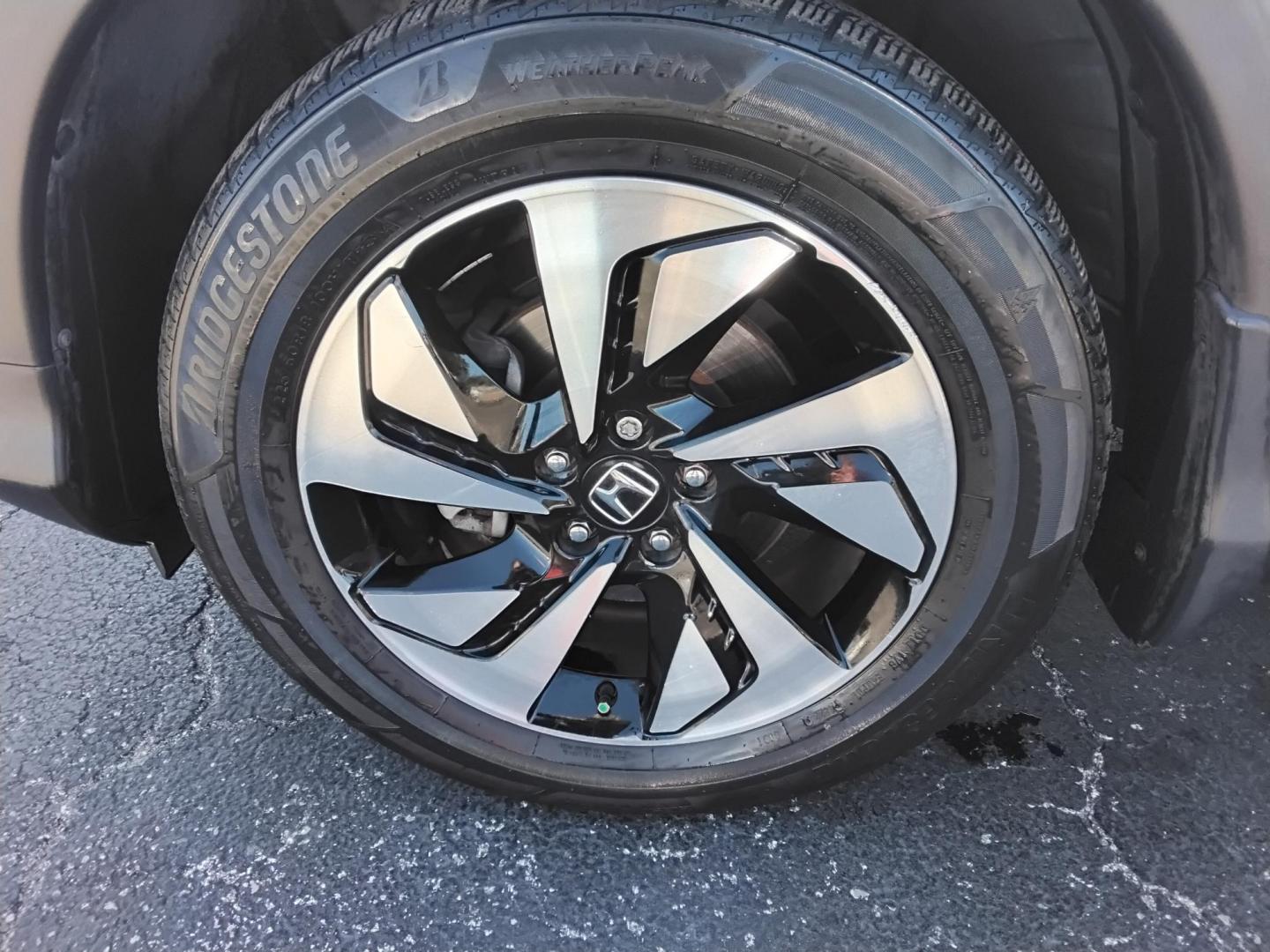 2015 SILVER /Beige Honda CR-V EX-L 2WD (5J6RM3H92FL) with an 2.4L L4 DOHC 16V engine, Continuously Variable Transmission transmission, located at 6112 N Florida Avenue, Tampa, FL, 33604, (888) 521-5131, 27.954929, -82.459534 - 499$ DOWN PLUS TAX & TAG. - Photo#24