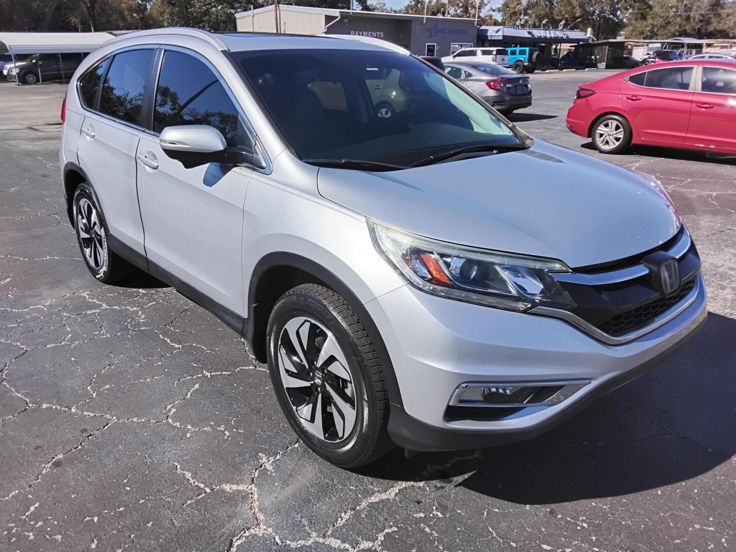 2015 SILVER /Beige Honda CR-V EX-L 2WD (5J6RM3H92FL) with an 2.4L L4 DOHC 16V engine, Continuously Variable Transmission transmission, located at 6112 N Florida Avenue, Tampa, FL, 33604, (888) 521-5131, 27.954929, -82.459534 - 499$ DOWN PLUS TAX & TAG. - Photo#6