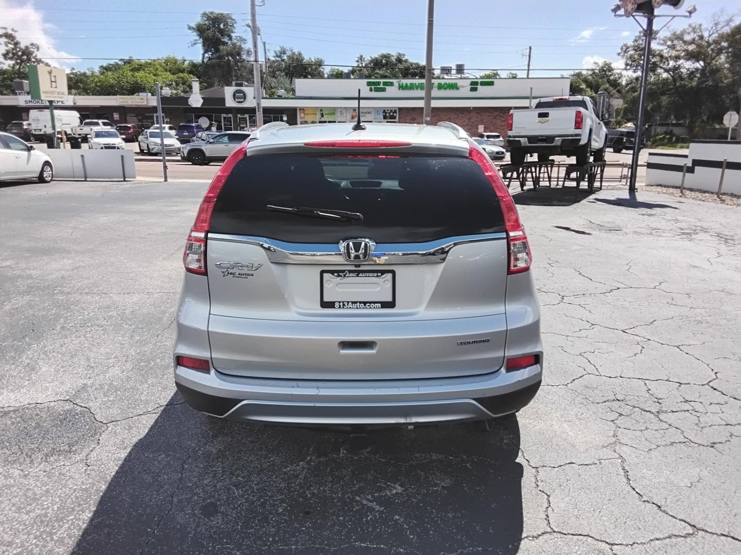 2015 SILVER /Beige Honda CR-V EX-L 2WD (5J6RM3H92FL) with an 2.4L L4 DOHC 16V engine, Continuously Variable Transmission transmission, located at 6112 N Florida Avenue, Tampa, FL, 33604, (888) 521-5131, 27.954929, -82.459534 - 499$ DOWN PLUS TAX & TAG.- Photo#7