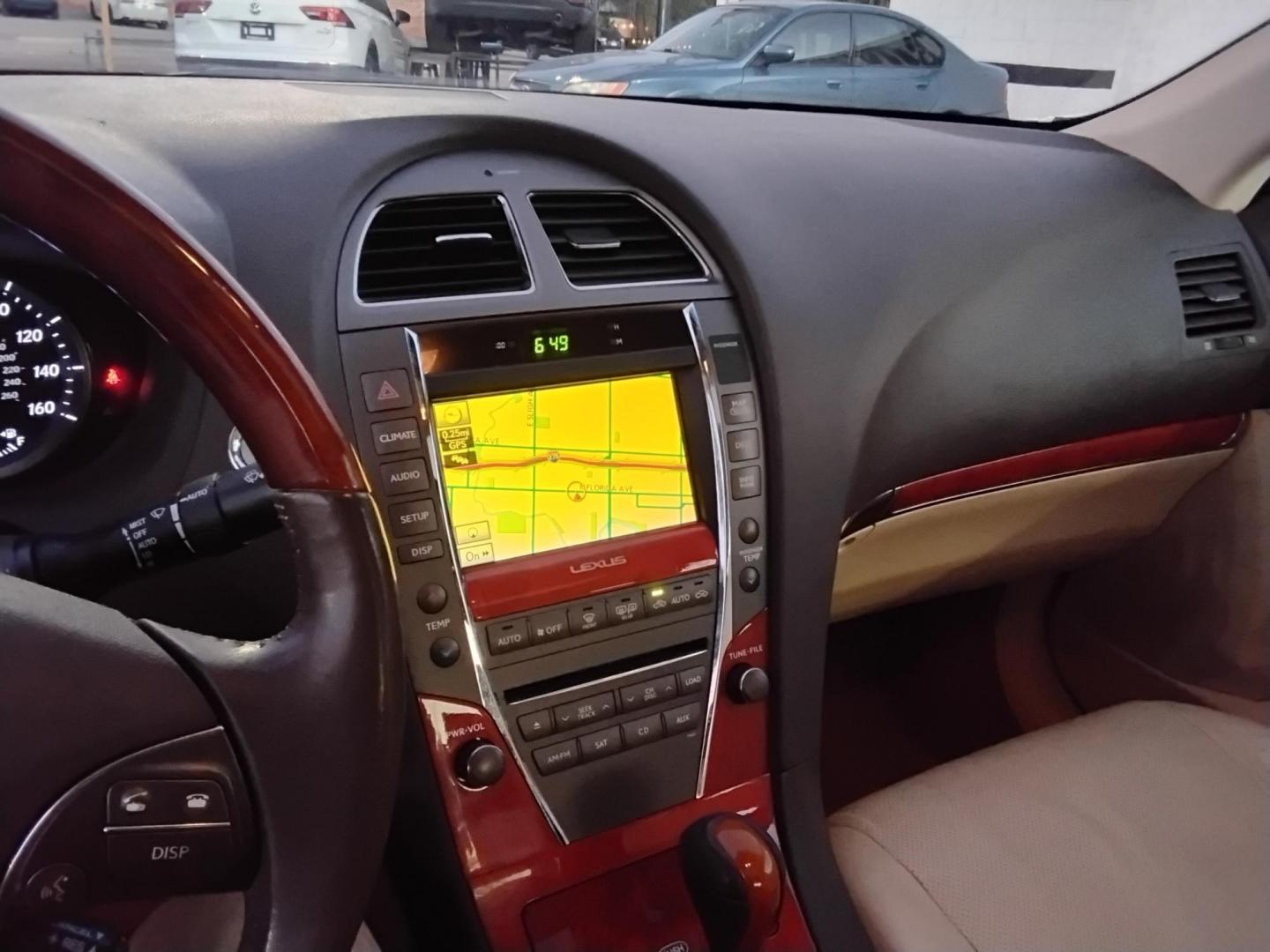 2012 White /Beige Lexus ES 350 Sedan (JTHBK1EG4C2) with an 3.5L V6 DOHC 24V engine, 6-Speed Automatic transmission, located at 6112 N Florida Avenue, Tampa, FL, 33604, (888) 521-5131, 27.954929, -82.459534 - 499$ Down plus tax & tag. - Photo#7