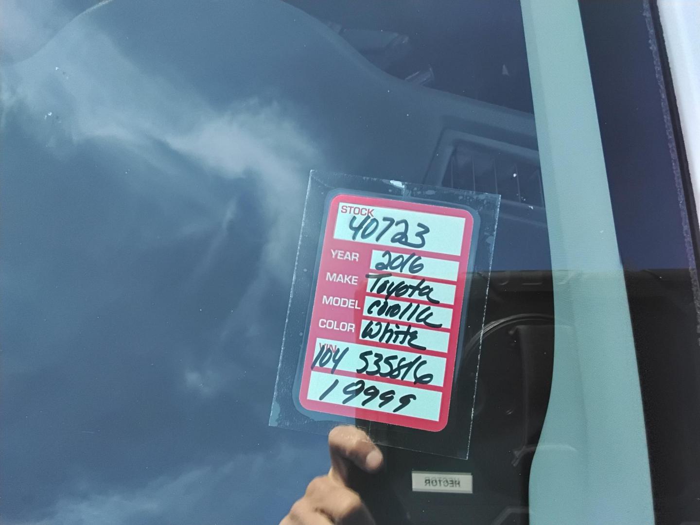 2016 White /Grey Toyota Corolla L 4-Speed AT (5YFBURHE0GP) with an 1.8L L4 DOHC 16V engine, 4A transmission, located at 6112 N Florida Avenue, Tampa, FL, 33604, (888) 521-5131, 27.954929, -82.459534 - 499$ DOWN PLUS TAX & TAG. - Photo#13