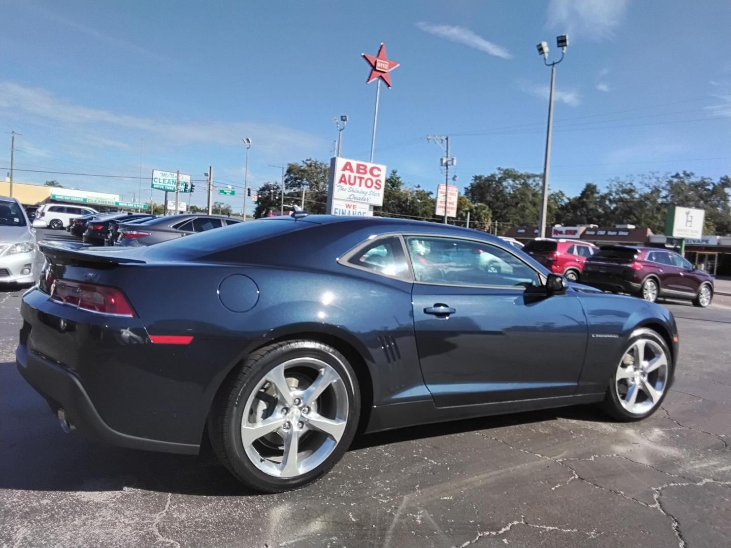 2015 Blue /Black Chevrolet Camaro 2LT Coupe (2G1FF1E39F9) with an 3.6L V6 DOHC 24V FFV engine, 6-Speed Automatic transmission, located at 6112 N Florida Avenue, Tampa, FL, 33604, (888) 521-5131, 27.954929, -82.459534 - 499$ DOWN PLUS TAX & TAG. - Photo#2