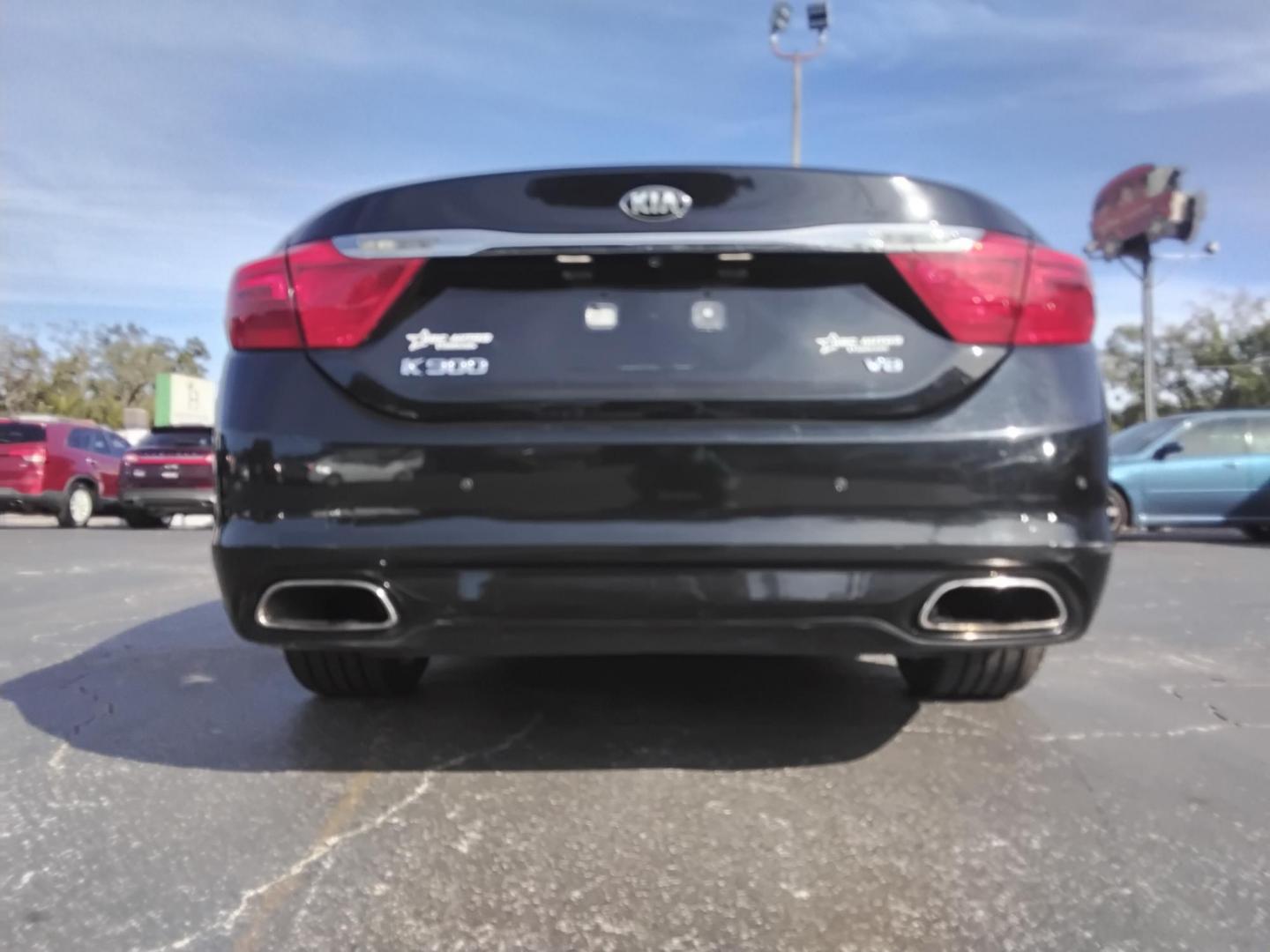 2015 BLACK /Beige Kia K900 V8 (KNALU4D45F6) with an 5.0L V8 OHV 32V engine, 8A transmission, located at 6112 N Florida Avenue, Tampa, FL, 33604, (888) 521-5131, 27.954929, -82.459534 - 499$ DOWN PLUS TAX & TAG. - Photo#4