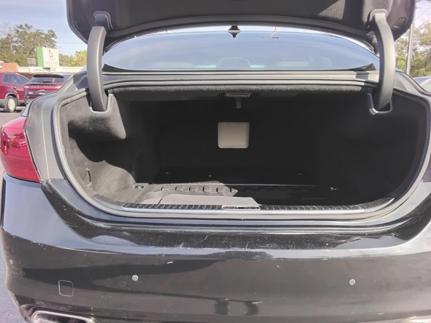 2015 BLACK /Beige Kia K900 V8 (KNALU4D45F6) with an 5.0L V8 OHV 32V engine, 8A transmission, located at 6112 N Florida Avenue, Tampa, FL, 33604, (888) 521-5131, 27.954929, -82.459534 - 499$ DOWN PLUS TAX & TAG. - Photo#5