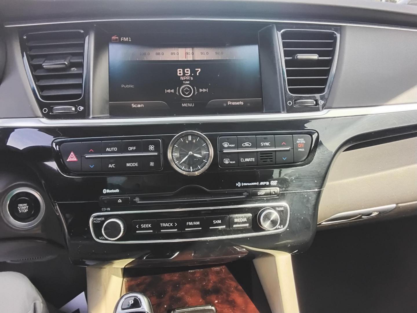 2015 BLACK /Beige Kia K900 V8 (KNALU4D45F6) with an 5.0L V8 OHV 32V engine, 8A transmission, located at 6112 N Florida Avenue, Tampa, FL, 33604, (888) 521-5131, 27.954929, -82.459534 - 499$ DOWN PLUS TAX & TAG. - Photo#9