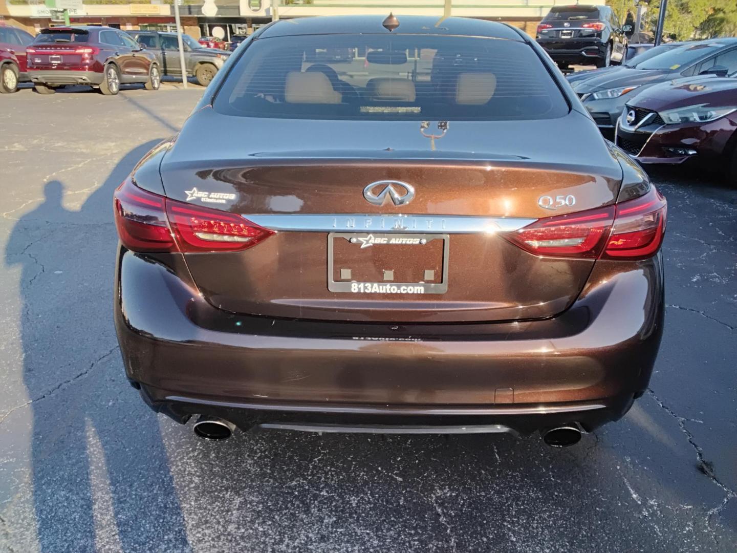 2018 BROWN /Beige Infiniti Q50 3.0t Sport (JN1EV7AP6JM) with an 3.0L V6 DOHC 24V TURBO engine, 7A transmission, located at 6112 N Florida Avenue, Tampa, FL, 33604, (888) 521-5131, 27.954929, -82.459534 - 499$ down plus tax & tag. - Photo#6