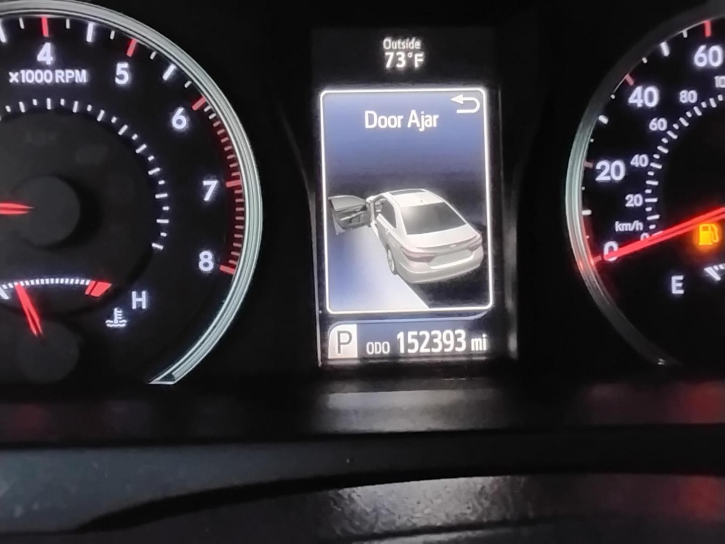 2015 SILVER /Black Toyota Camry SE (4T1BF1FK0FU) with an 2.5L L4 DOHC 16V engine, 6-Speed Automatic transmission, located at 6112 N Florida Avenue, Tampa, FL, 33604, (888) 521-5131, 27.954929, -82.459534 - 499$ DOWN PLUS TAX & TAG. - Photo#7