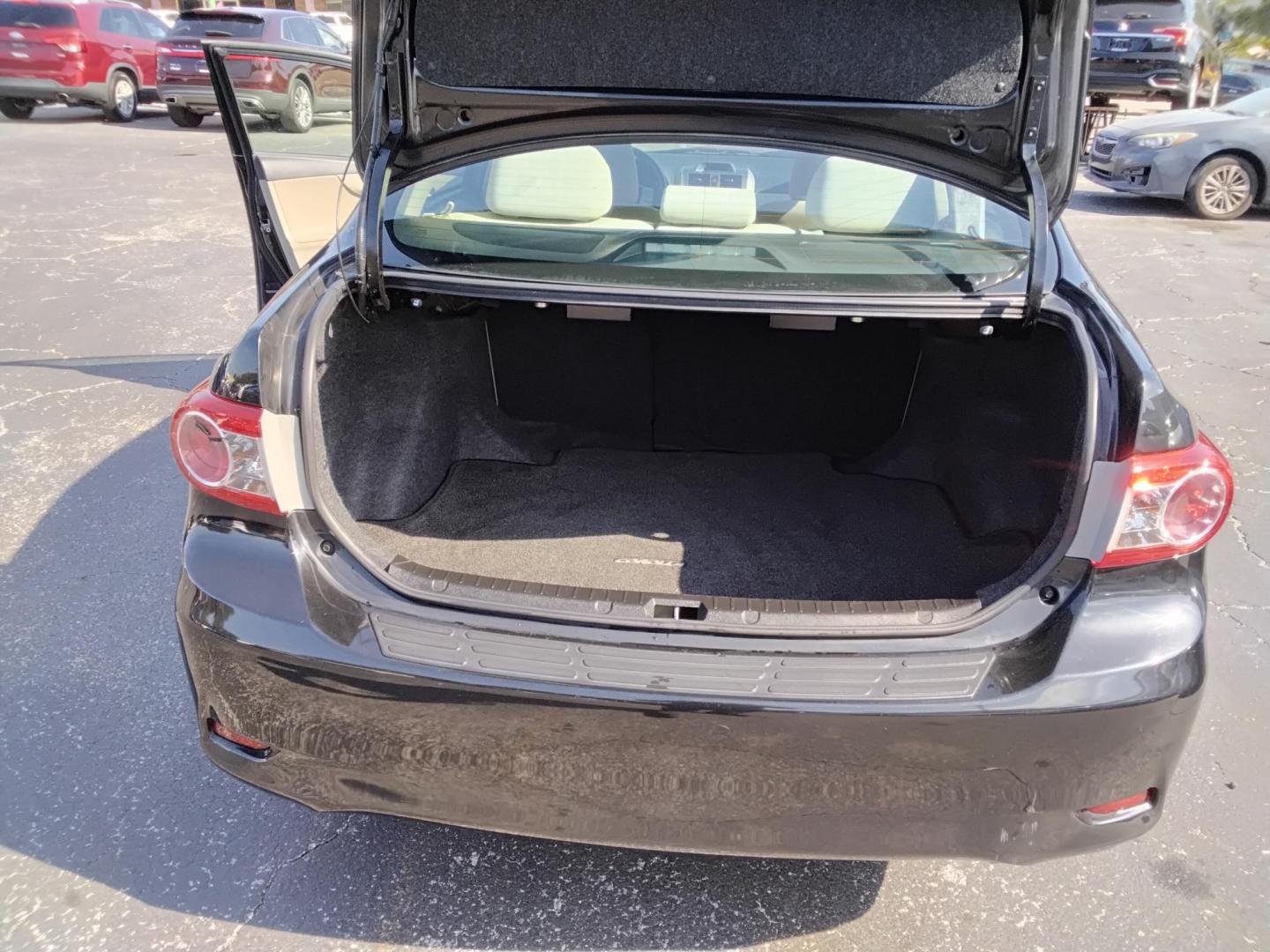 2013 GRAY /Grey Toyota Corolla S 5-Speed MT (2T1BU4EE0DC) with an 1.8L L4 DOHC 16V engine, 5-Speed Manual transmission, located at 6112 N Florida Avenue, Tampa, FL, 33604, (888) 521-5131, 27.954929, -82.459534 - 499$ down plus tax & tag. - Photo#7