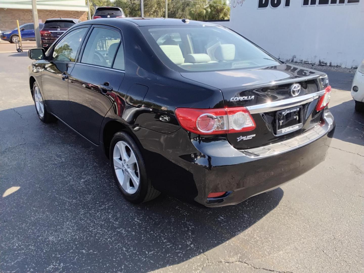 2013 GRAY /Grey Toyota Corolla S 5-Speed MT (2T1BU4EE0DC) with an 1.8L L4 DOHC 16V engine, 5-Speed Manual transmission, located at 6112 N Florida Avenue, Tampa, FL, 33604, (888) 521-5131, 27.954929, -82.459534 - 499$ down plus tax & tag. - Photo#5