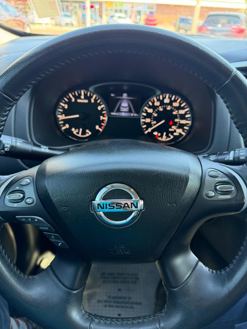 2018 Blue /Grey Nissan Pathfinder S 2WD (5N1DR2MN6JC) with an 3.5L V6 DOHC 24V engine, CVT transmission, located at 6112 N Florida Avenue, Tampa, FL, 33604, (888) 521-5131, 27.954929, -82.459534 - 499$ down plus tax & tag. - Photo#3