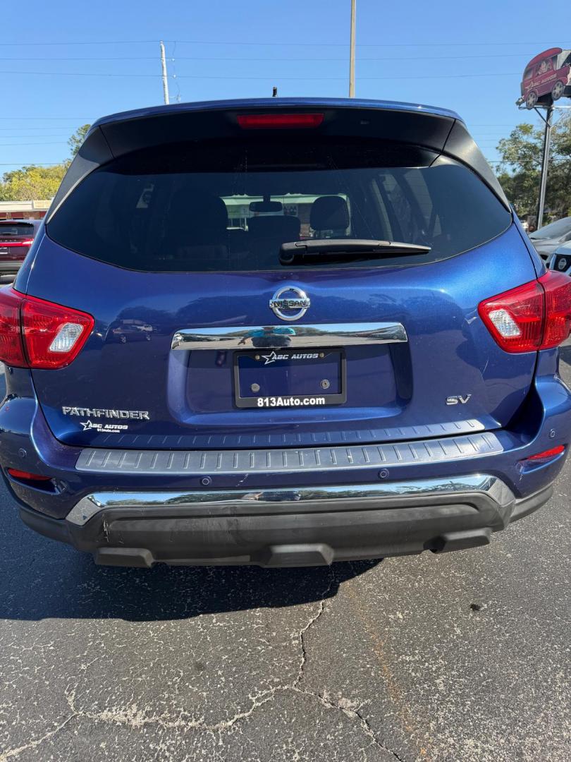 2018 Blue /Grey Nissan Pathfinder S 2WD (5N1DR2MN6JC) with an 3.5L V6 DOHC 24V engine, CVT transmission, located at 6112 N Florida Avenue, Tampa, FL, 33604, (888) 521-5131, 27.954929, -82.459534 - 499$ down plus tax & tag. - Photo#8