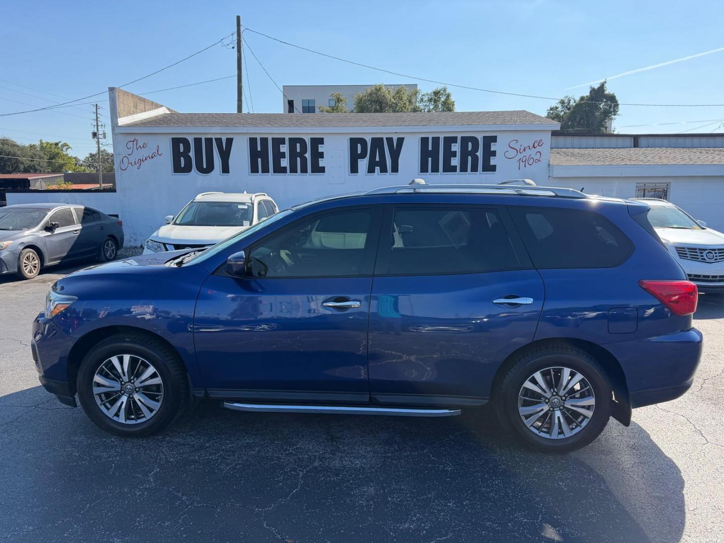 2018 Blue /Grey Nissan Pathfinder S 2WD (5N1DR2MN6JC) with an 3.5L V6 DOHC 24V engine, CVT transmission, located at 6112 N Florida Avenue, Tampa, FL, 33604, (888) 521-5131, 27.954929, -82.459534 - 499$ down plus tax & tag. - Photo#0