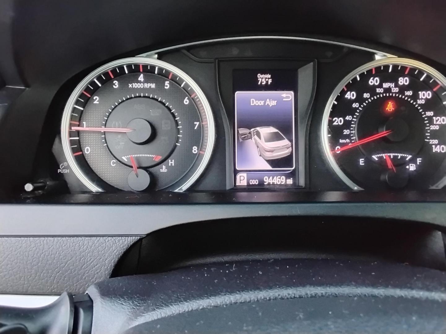 2017 SILVER /Black Toyota Camry SE (4T1BF1FKXHU) with an 2.5L L4 DOHC 16V engine, 6A transmission, located at 6112 N Florida Avenue, Tampa, FL, 33604, (888) 521-5131, 27.954929, -82.459534 - $499 down plus tax & tag. - Photo#8