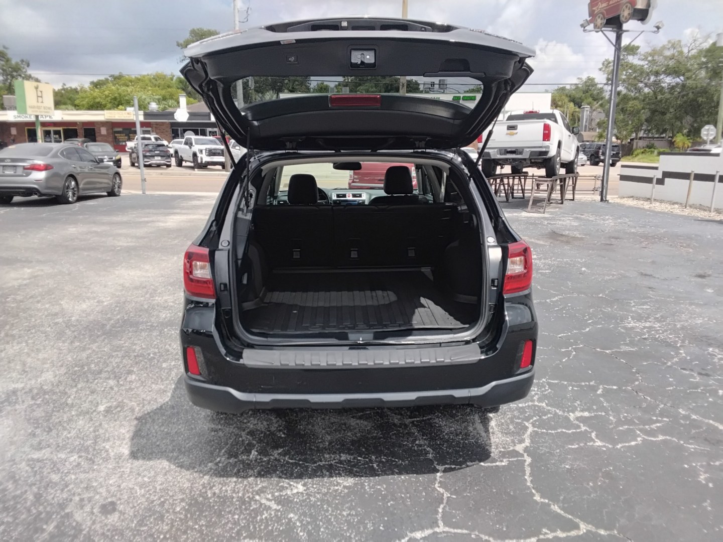 2015 BLACK /Black Subaru Outback 3.6R Limited (4S4BSENCXF3) with an 3.6L H6 DOHC 24V engine, 6-Speed Automatic transmission, located at 6112 N Florida Avenue, Tampa, FL, 33604, (888) 521-5131, 27.954929, -82.459534 - $499 DOWN PLUS TAX & TAG.- Photo#8