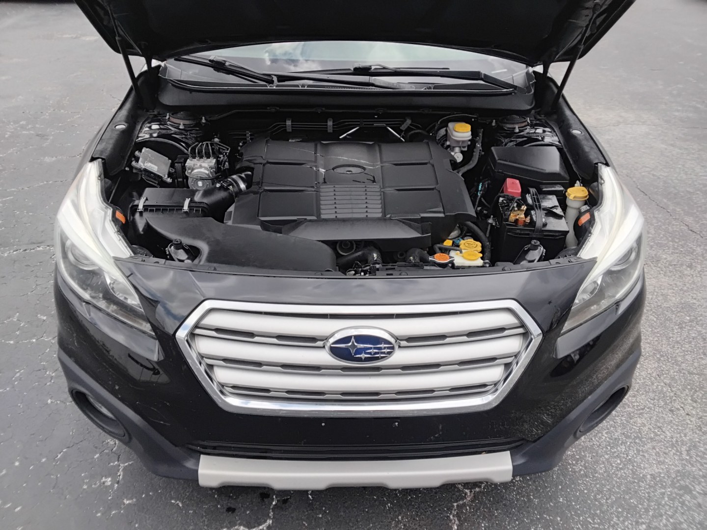 2015 BLACK /Black Subaru Outback 3.6R Limited (4S4BSENCXF3) with an 3.6L H6 DOHC 24V engine, 6-Speed Automatic transmission, located at 6112 N Florida Avenue, Tampa, FL, 33604, (888) 521-5131, 27.954929, -82.459534 - $499 DOWN PLUS TAX & TAG.- Photo#14