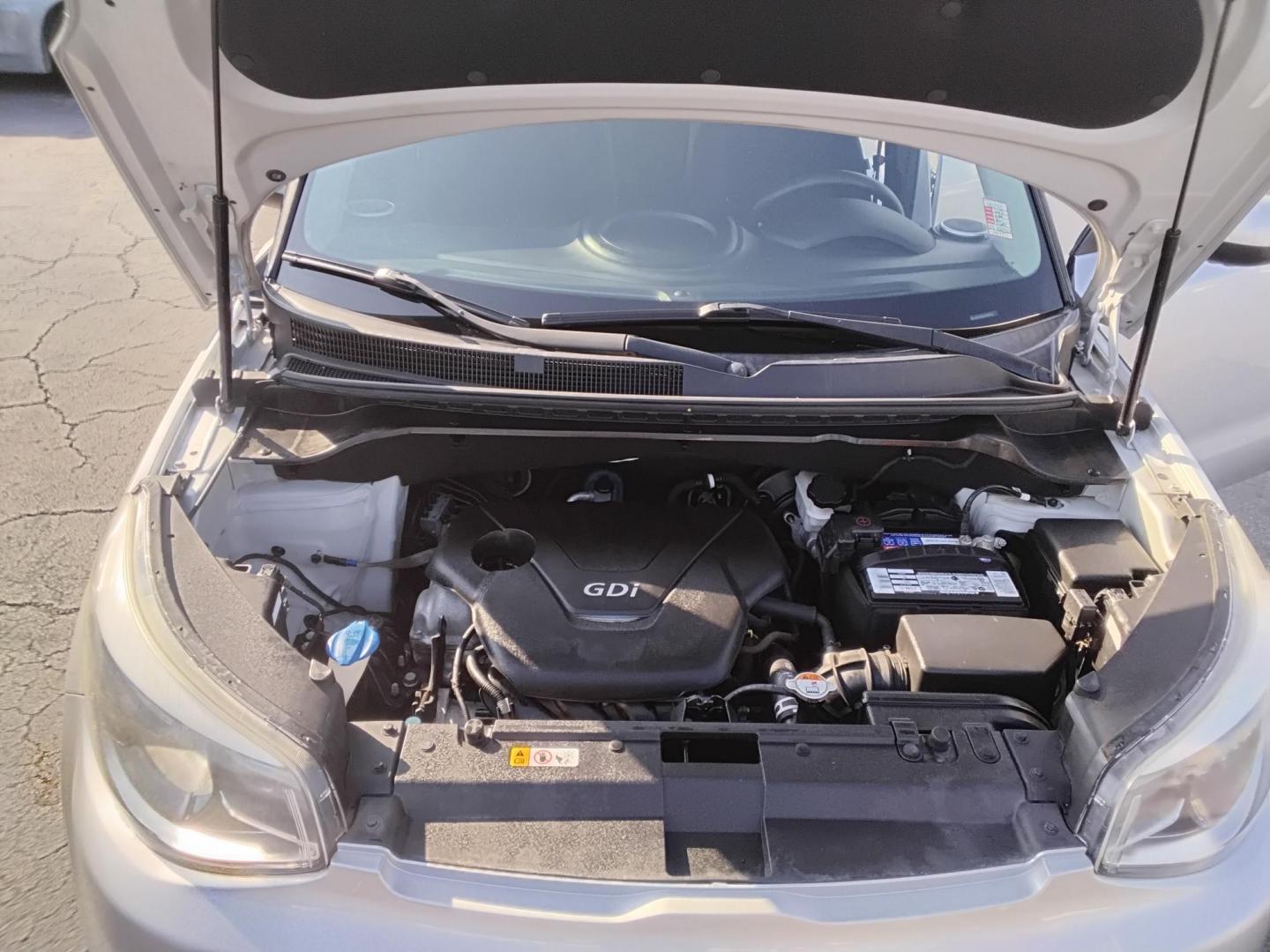 2016 SILVER /Grey Kia Soul Base 6A (KNDJN2A25G7) with an 1.6L L4 DOHC 16V engine, 6A transmission, located at 6112 N Florida Avenue, Tampa, FL, 33604, (888) 521-5131, 27.954929, -82.459534 - $499 DOWN PLUS TAX & TAG. - Photo#13