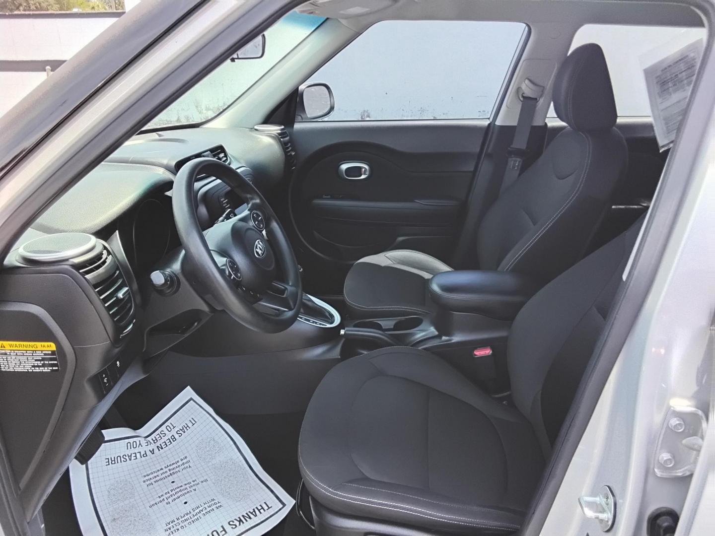 2016 SILVER /Grey Kia Soul Base 6A (KNDJN2A25G7) with an 1.6L L4 DOHC 16V engine, 6A transmission, located at 6112 N Florida Avenue, Tampa, FL, 33604, (888) 521-5131, 27.954929, -82.459534 - $499 DOWN PLUS TAX & TAG. - Photo#5