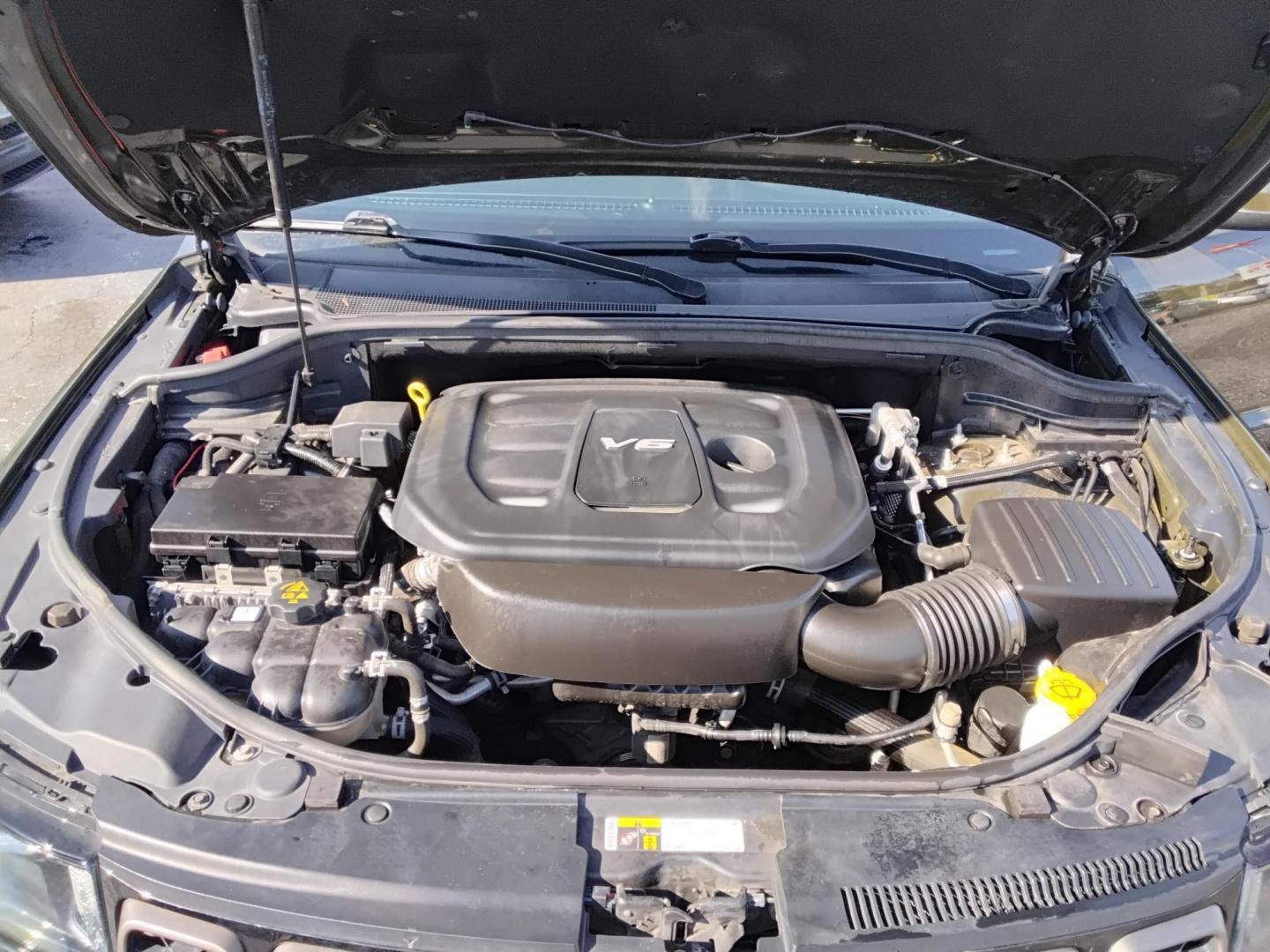 2016 GREEN /Black Jeep Grand Cherokee Laredo 4WD (1C4RJFAG6GC) with an 3.6L V6 DOHC 24V engine, 8A transmission, located at 6112 N Florida Avenue, Tampa, FL, 33604, (888) 521-5131, 27.954929, -82.459534 - $499 down plus tax & tag. - Photo#14