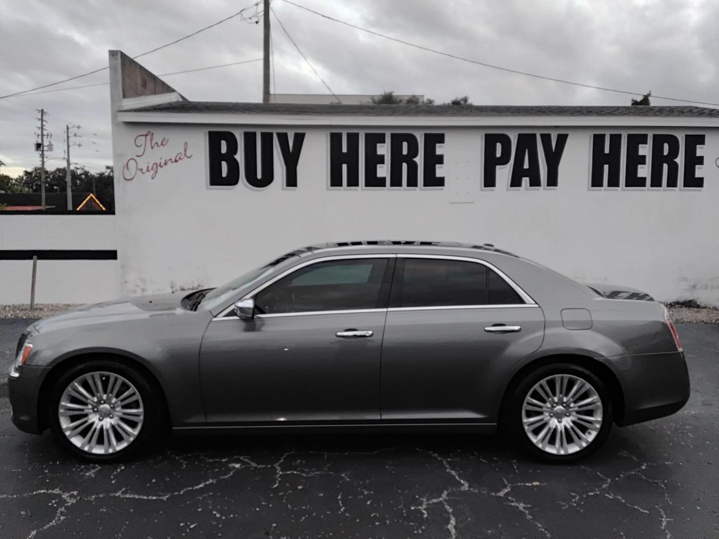 2012 Chrysler 300 C's photo