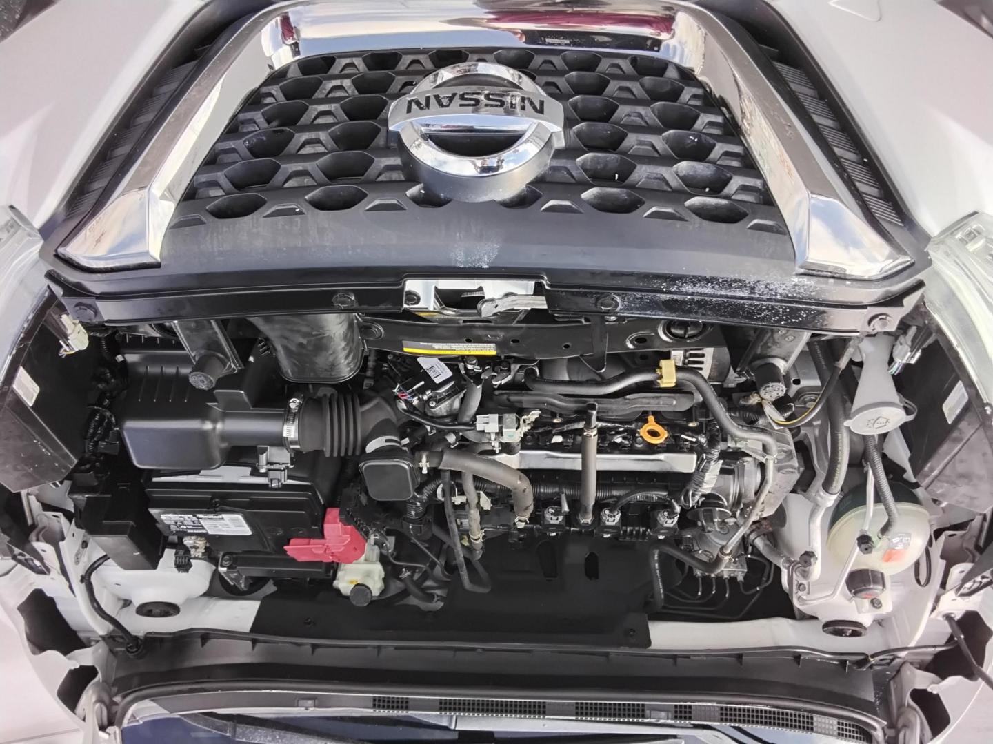 2019 White /Grey Nissan Kicks S (3N1CP5CU7KL) with an 1.6L L4 engine, CVT transmission, located at 6112 N Florida Avenue, Tampa, FL, 33604, (888) 521-5131, 27.954929, -82.459534 - $499 down plus tax & tag. - Photo#11